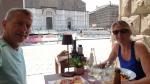 direkt bei der Piazza Maggiore geniessen wir das Mittagessen