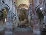 die sehr schöne romanische Basilika