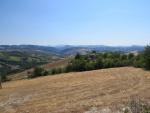 von der Anhöhe aus, Blicken wir in die Richtung wo der Cammino weiterführt, direkt ins Apennin und nach La Verna