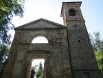 ...und hinauf zur Ruine der Kirche Santa Maria di Settefonti