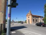 ...bis zum Dorf Chiesuol del Fosso, wo wir bei der Kirche Maria Santissima links abbiegen