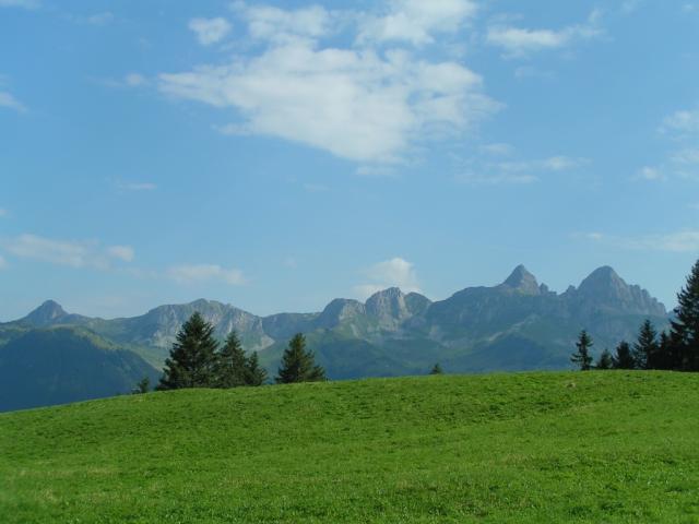 links Rophaien, Rossstock und Chaiserstock