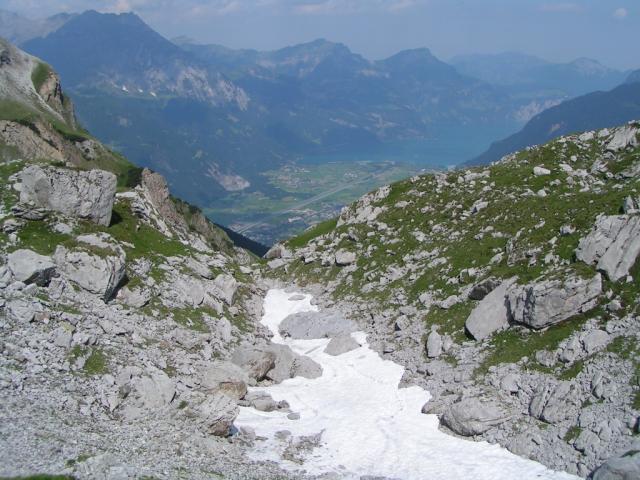 unten im Tal Sommer, hier oben noch Schnee