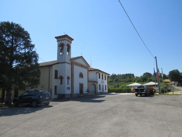 bei der kleinen Kirche von Sant Andrea kurz nach dem Dorf Fratta Terme...