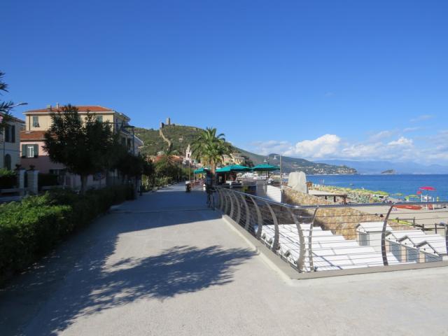 beim Strand von Noli