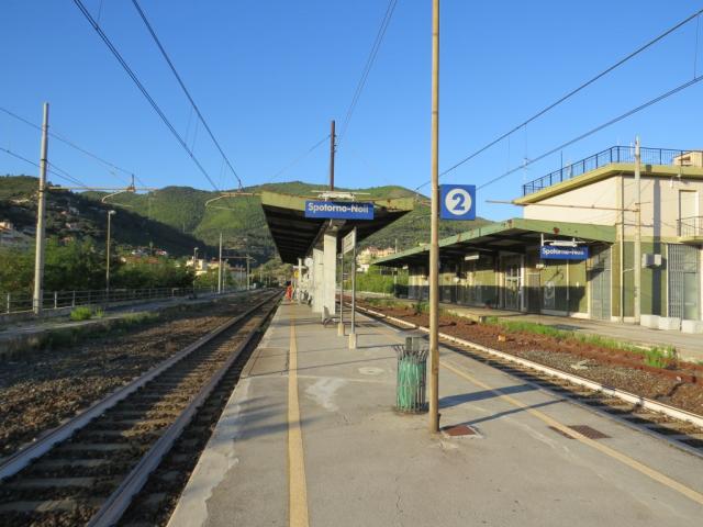 mit dem Zug geht es danach nach Savona zurück