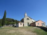 bei der kleinen kleinen Kirche Sant'Apollinare. Leider ist die Kirche geschlossen