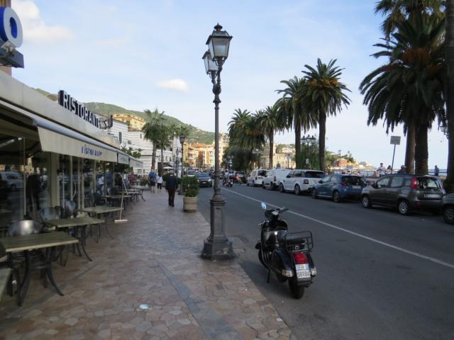 von der Strandpromenade von Rapallo...