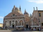 bei der Basilica di Sant'Antonio di Padova beginnt unsere heutige Etappe