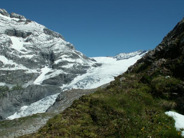 der Hüfigletscher mit Blick Richtung Planuraeben