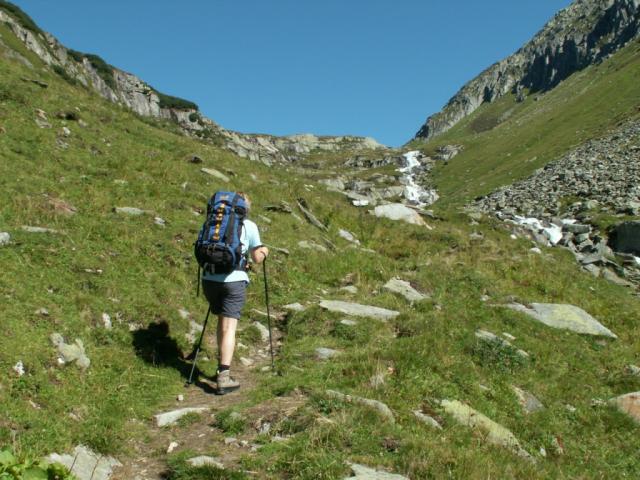 weiter Richtung Chrüzlipass