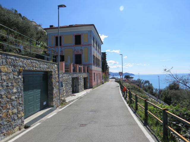 auf einem sehr schönen Höhenweg laufen wir weiter Richtung Chiavari...