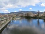 über eine Brücke überqueren wir den Fluss Entella der Chiavari und Lavagna trennt