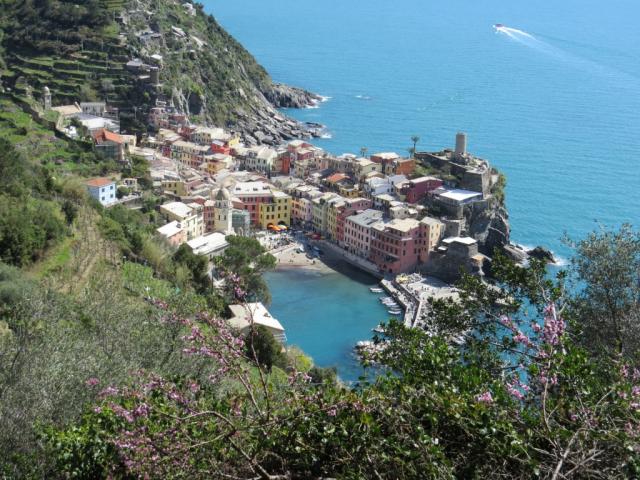 Vernazza liegt im Herzen der Cinque Terre