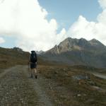 Mäusi marschiert Richtung Maighels Hütte