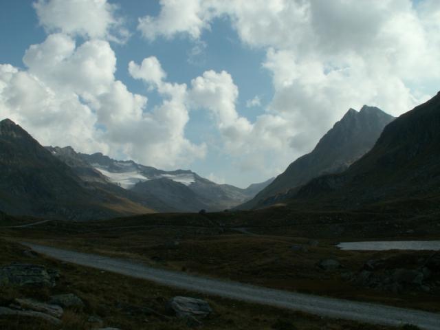 Blick Richtung Maighels Hütte mit Maighels Gletscher