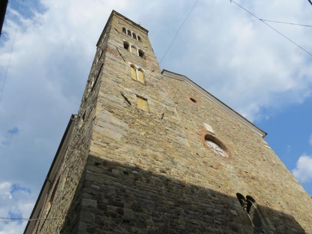 die Kirche Sant'Andrea ist das älteste Gebäude der Stadt. 1128 wurde es zum erstmal schriftlich erwähnt