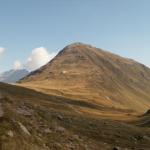 Maighels Hütte mit Pizzo Gavradi