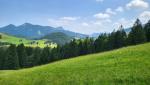 am Horizont sind hohe Berge ersichtlich. In dieser Richtung werden wir in den nächsten Tagen wandern