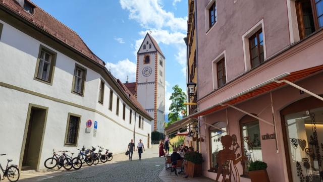 wir durchqueren die schöne Altstadt und laufen zum B&B "Suzanne"