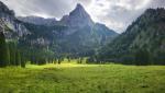 am Talende erkennen wir den Geiselstein das "Ammergauer Matterhorn"