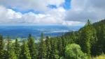 wir blicken zum Staffelsee. Sieben baumbestandene Inseln machen ihn zum inselreichsten See im Alpenvorland