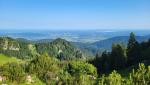 die Aussicht auf das Fünf-Seen-Land mit dem Starnbergersee ist sehr schön