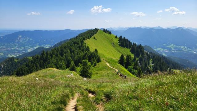 weiter geht es zum Stangeneck, der vor uns ersichtlich ist