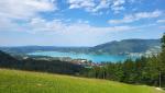 steil abwärts erreichen wir Sonnenbichl mit seiner traunhaften Aussicht auf den Tegernsee