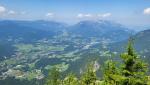 die Sicht reicht von Berchtesgaden nach Bad Reichenhall und bis nach Salzburg