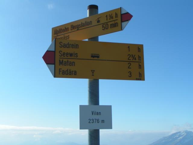 Wegweiser auf dem Vilan 2376 m.ü.M.