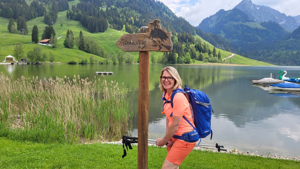 beim Schwarzsee kann man sogar auf einem "Häxewääg" wandern