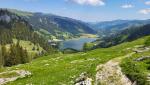 bei Stierenberg geniessen wir noch einmal eine sehr schöne Aussicht auf den Schwarzsee