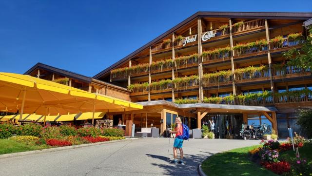 auf der Terrasse des Hotel Cailler, legen wir eine Kaffeepause ein