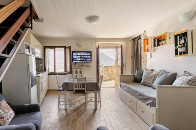 ...zur Wohnung Casa Vacanze Vista Lago zurückgefahren