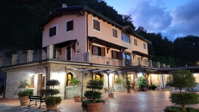 ein bisschen ausserhalb von Subiaco in Canterano, haben wir danach im Agri-Family Ristorante...