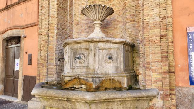 ...und ist bekannt als "die Stadt des Wassers"