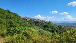 wie viele andere Dörfer in der Region, ist auch Vico nel Lazio auf einem Hügel erbaut