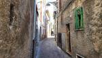 Vico nel Lazio ist ein seltenes und typisches Beispiel eines befestigten mittelalterlichen Dorfes