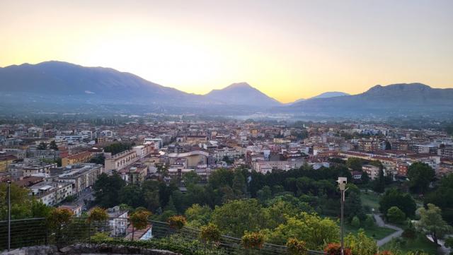 Sonnenaufgang über die Stadt Cassino
