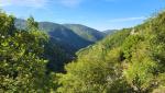 wir blicken in das Fiume-Tal und zu den Monti Ernici