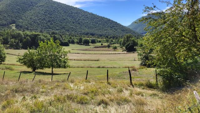 wir durchqueren die kleine Ebene bei Civita