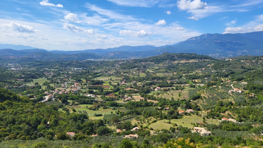 was für eine atemberaubende Aussicht auf das Liri-Tal