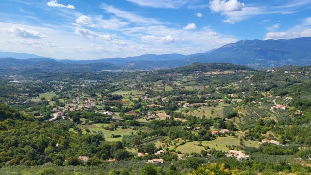 was für eine atemberaubende Aussicht auf das Liri-Tal