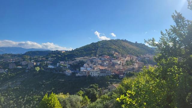 zuerst geht es dort hinauf nach Civitavecchia, ein weiterer Höhepunkt auf dem Cammino di San Benedetto