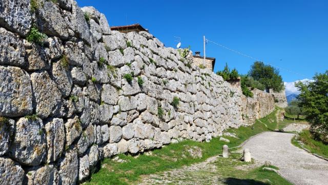 Civitavecchia ist ein seltenes Beispiel für kontinuierliche Nutzung von der Eisenzeit bis ins Mittelalter