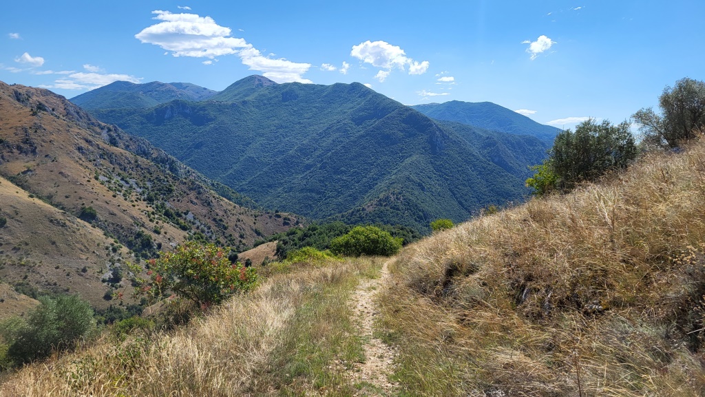 ...und nicht ein einziger Mensch, kein Pilger kreuzt unseren Weg