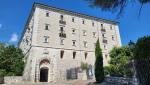 wir biegen um eine Kurve – und plötzlich liegt die Abtei von Montecassino in ihrer ganzen Majestät vor uns