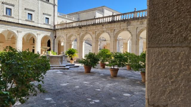 an diesem Ort kommt die letzte und tief berührende Etappe des Cammino di San Benedetto zum Abschluss