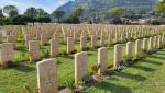 dieser Friedhof wie auch viele andere Kriegsgräberstätte, sollten eine Mahnung zum Frieden sein